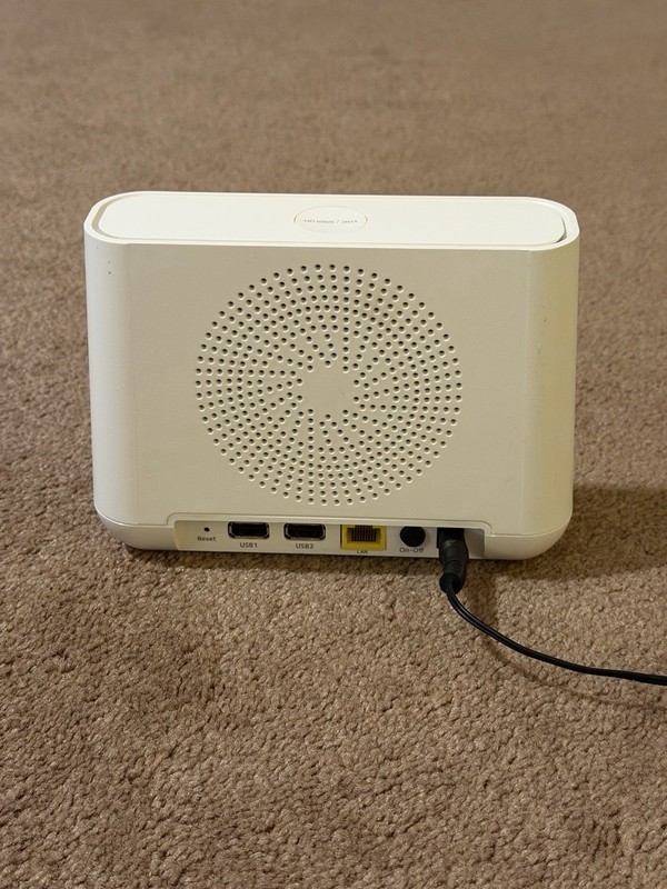 NETGEAR VMB4000 Arlo Pro Security Base Station w/AC Adapter (NO Cameras) gallery