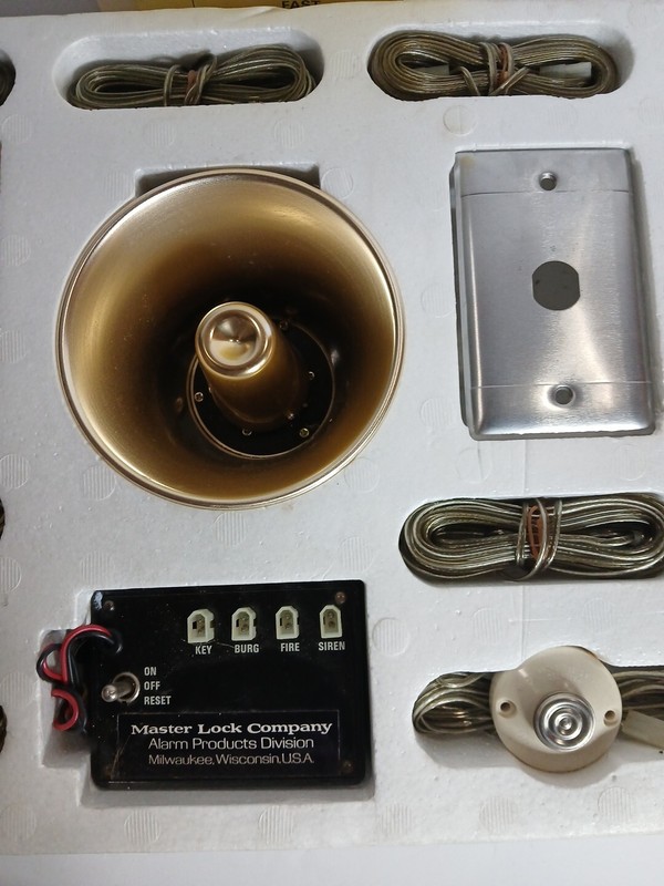 Vintage Master Home Alarm Set Burglary & Fire 2303-hts Non-IOT Hard Wired Secure gallery