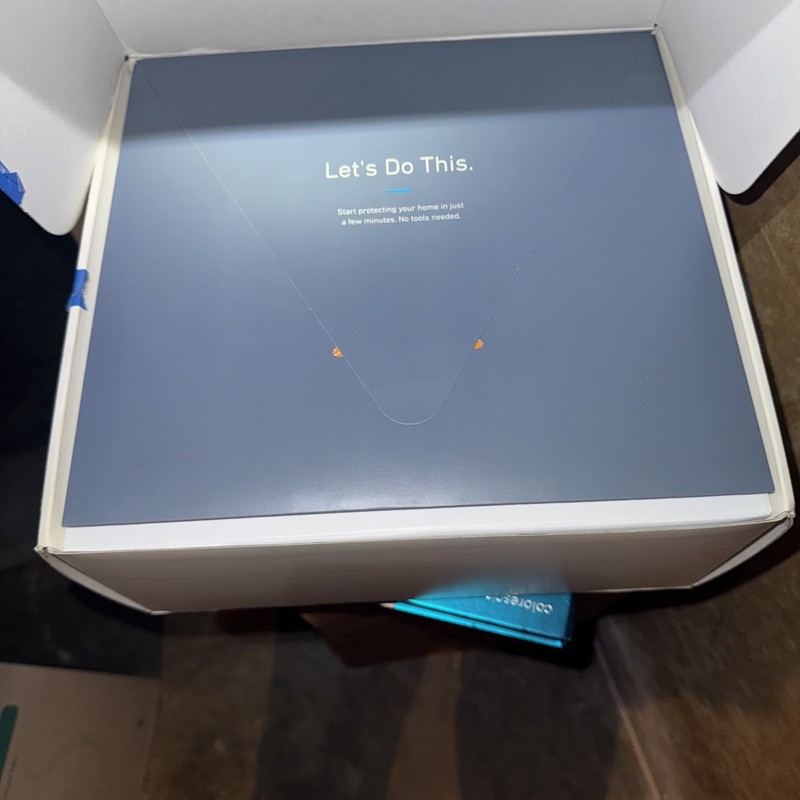 NEW unused SimpliSafe Home Security Base Station SSBS3 And Keypad SSKP3 gallery