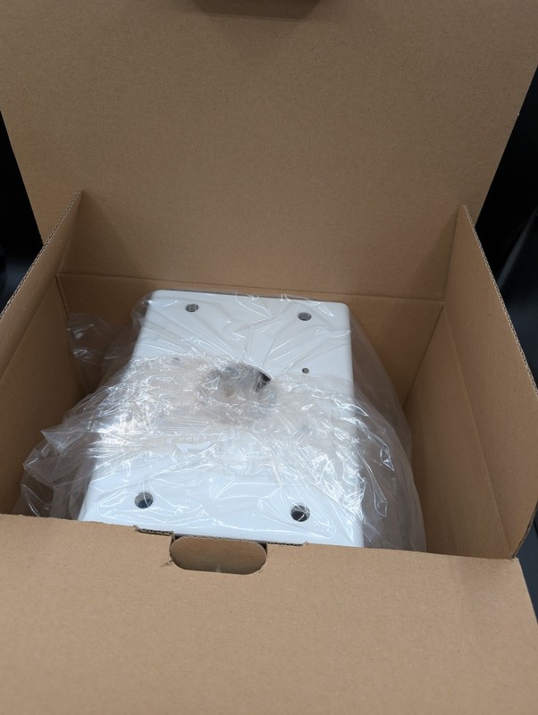 Hanwha Techwin SBP-300KM1 Corner Mount for Network Camera, Wall Mount – Ivory