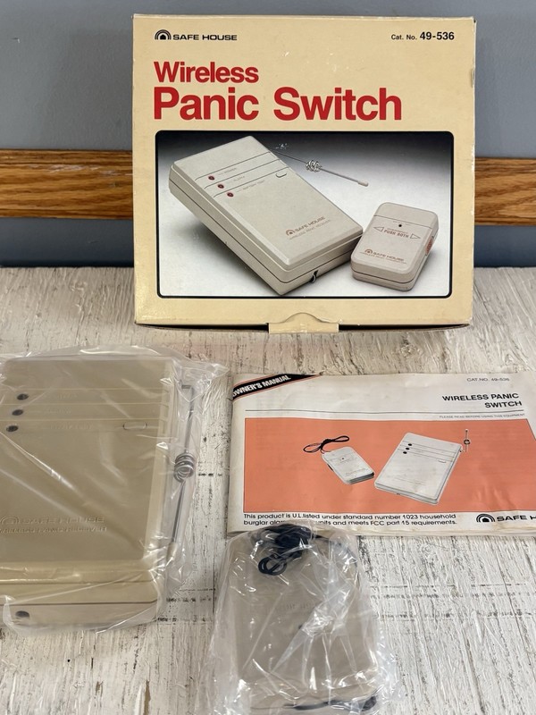 Vintage Safe House Radio Shack Wireless Panic Switch 49-536 New Old Stock Open