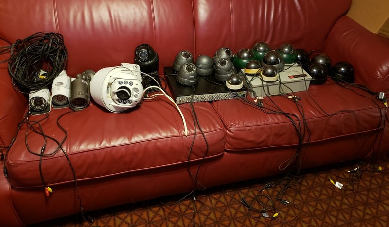 Lorex security system Model LH162400. 23 cameras (21 fixed 2 PTZ) all wires incl