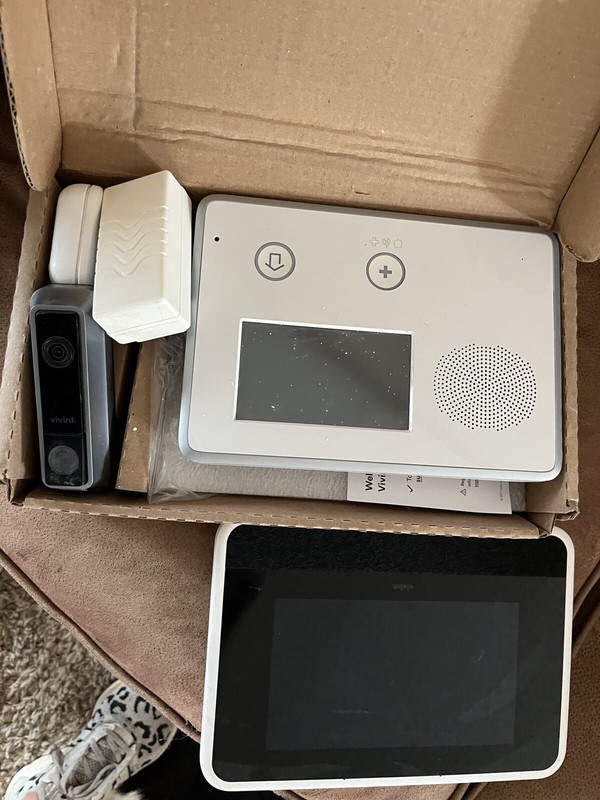 Vivint Control Panel Perfect Screen Door Bell Camera, Outdoor Camera, Water Sens