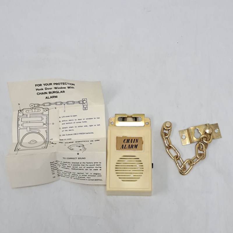 VINTAGE CHAIN Burglar Alarm New In Box. Works on Doors or Windows. Tested gallery