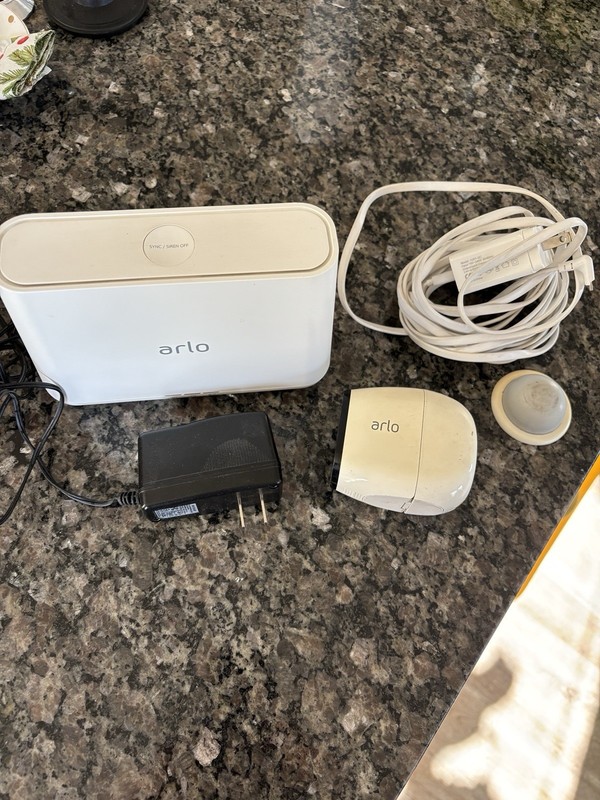 Arlo Pro Security Camera Bundle Netgear (Clearance Sale/Or Best Offer)