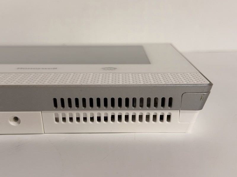 Honeywell Lyric LCP500-L Wireless Touchscreen Controller Alarm Panel gallery