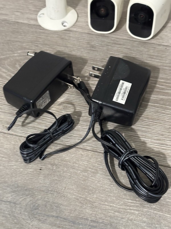 2x NETGEAR Arlo Base Stations VMB40000 VMB4540 and 2 VMC4030P Cameras - AS-IS gallery