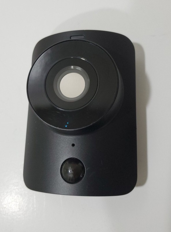 SimpliSafe Indoor Camera Wi-Fi HD Security Camera SSCM1 + Wall Charger + cord !! gallery