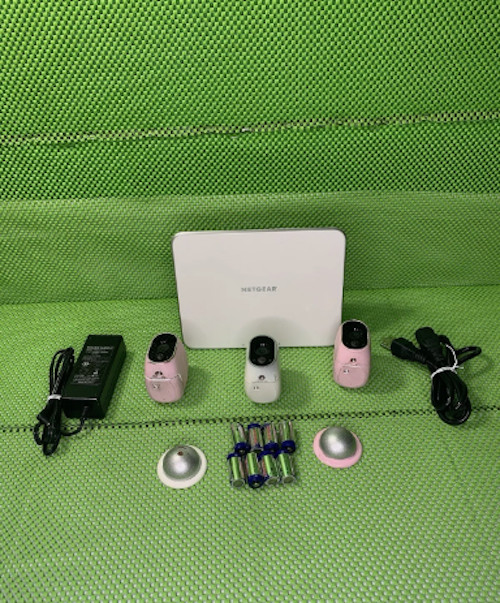 NETGEAR ARLO Base Station Wireless Wi-Fi VMB3000 Hub AND 3 VMC3030 Cameras