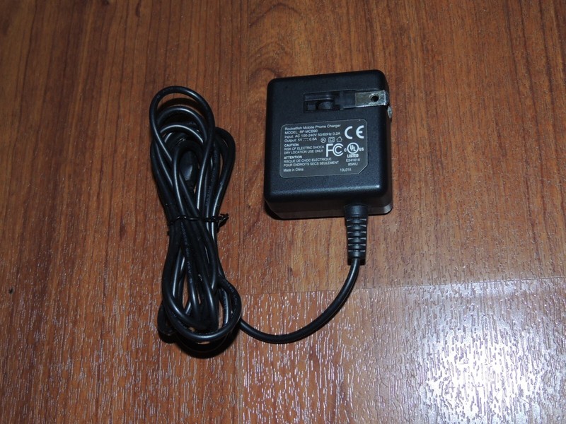 Genuine Rocketfish Mobile Phone Charger AC Adapter – RF-MCB90 – 5V 0.6A