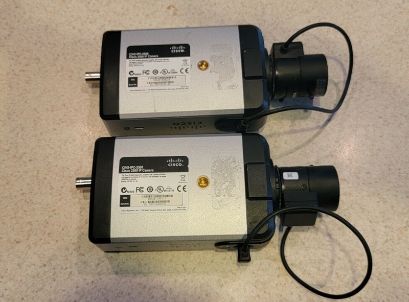 Lot of 2 - Cisco CIVS-IPC-2500 Video Surveillance 2500 Series IP Camera gallery