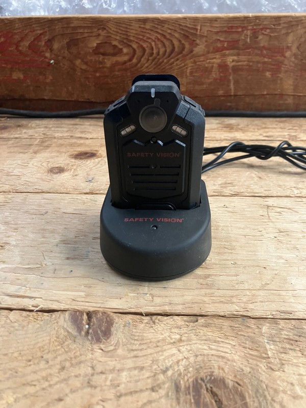 Safety Vision Prima Facie Body worn camera SV-PRIMAFACE32G with charging station