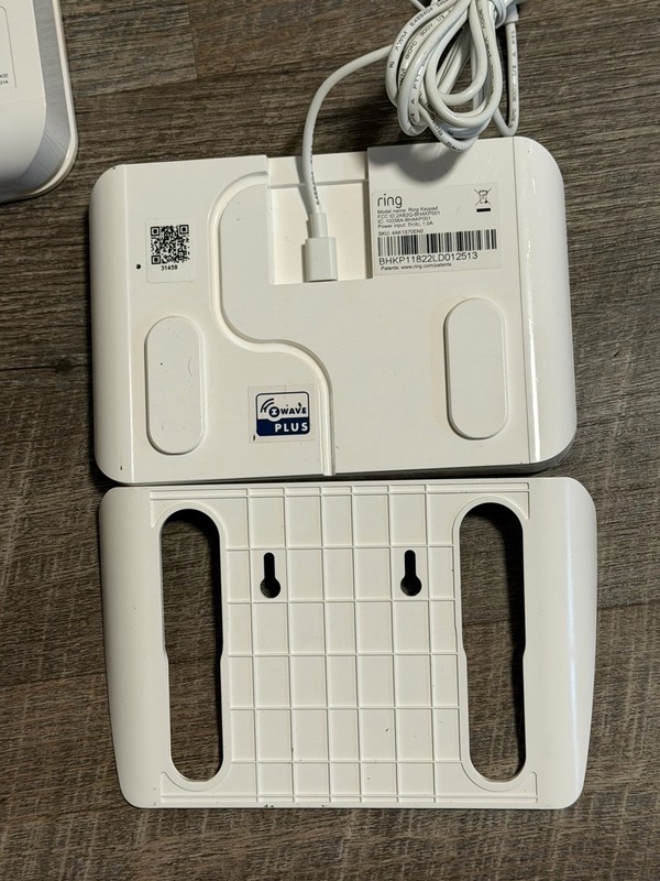 Ring Alarm Base Station 4HB1S70EN0 & Keypad Gen 1 *Unknown Registration Untested gallery