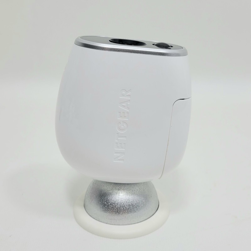 Netgear Arlo VMC3030 Add-On Camera with QuadPod NEW BATTERIES gallery
