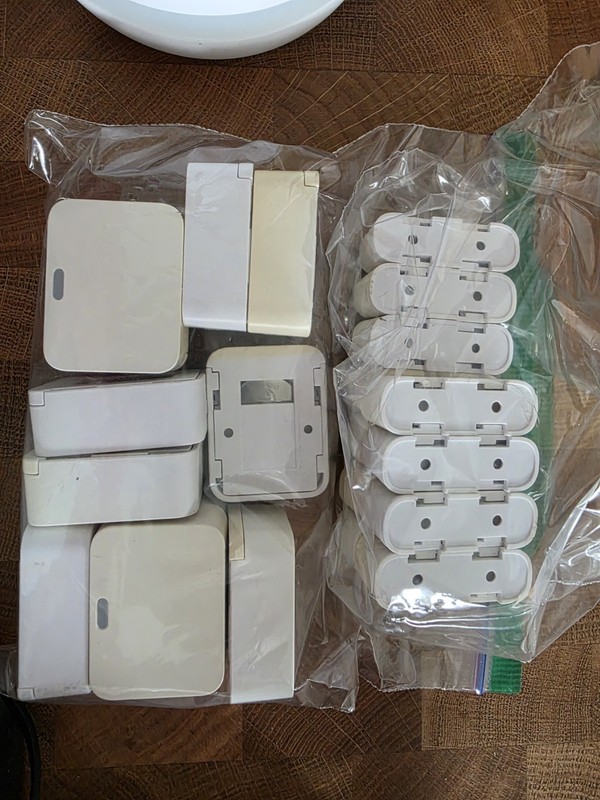 SimpliSafe Complete Home Security System: 20-piece Bundle Deal gallery