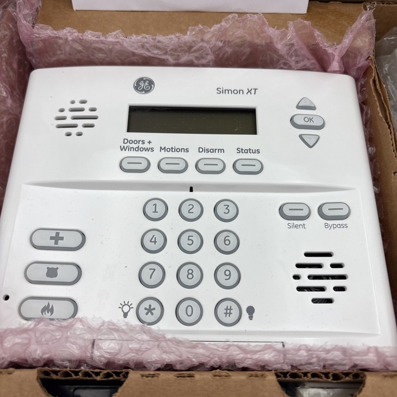 GE Simon Interlogix XT 600-1054-95R-SUM4 Home Security Unit With Battery gallery