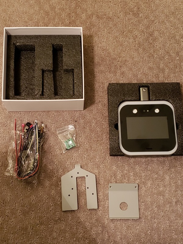 ZX-DF05T AI Facial Recognition, Body Temperature, and Clock In/Out Interface