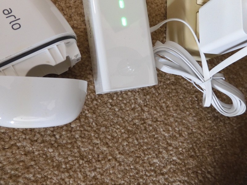 ARLO PRO VMC4000 SECURITY SYSTEM WITH CAMERA & ACCESSORIES gallery