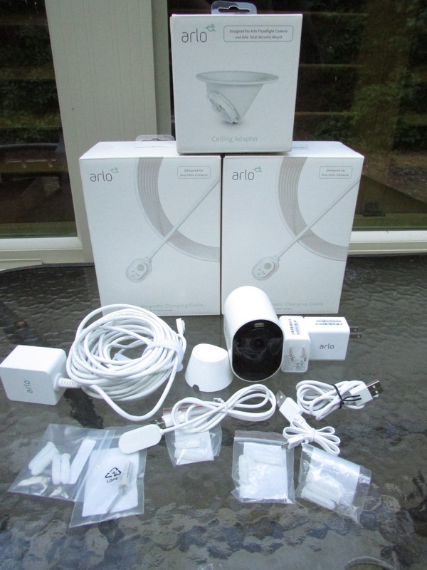 Arlo Pro3 Spotlight Camera Model VMC 4040P & Accessories ***READ**
