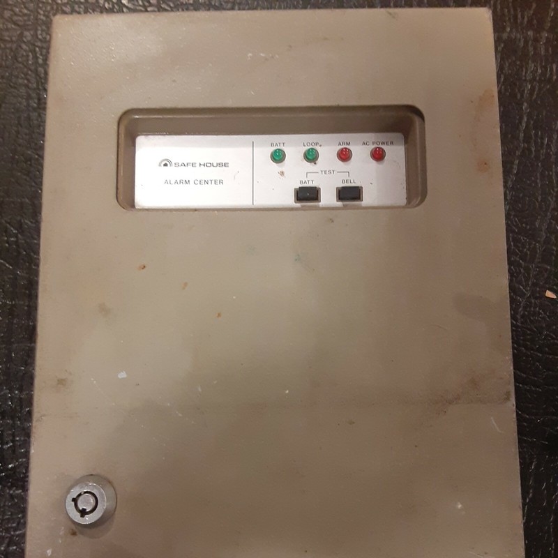 Safe House Alarm Center Control Center W/ Power Supply