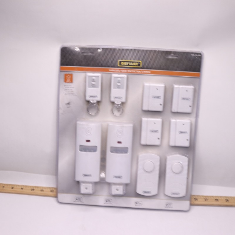 Defiant Wireless Home Protection Alarm System Kit 1004 353 430
