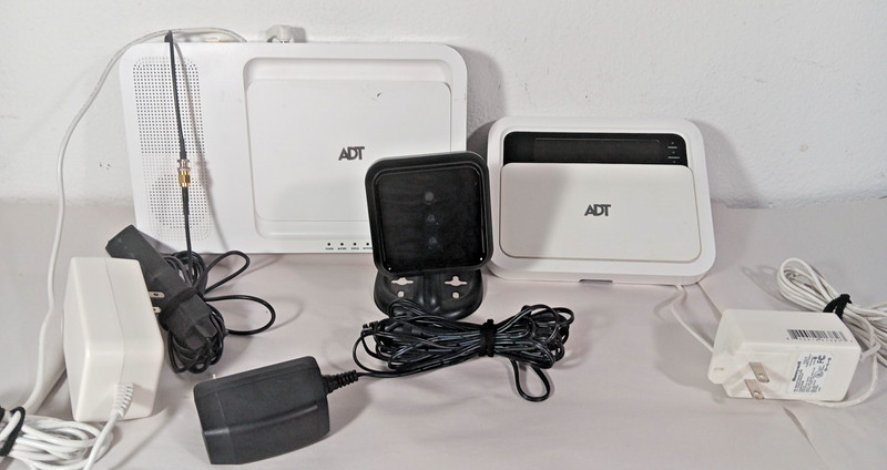 Used ADT Security System Kit – Base Unit, Keypad, Camera & Antenna