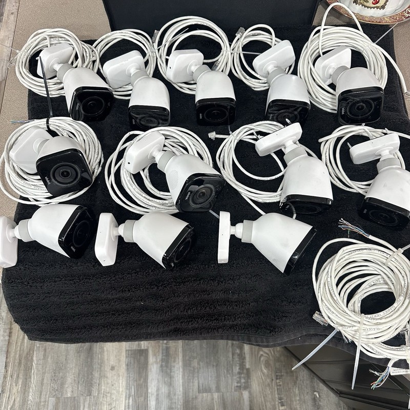 Vivint Home/Commercial Security System Bundle See All Photos And Description
