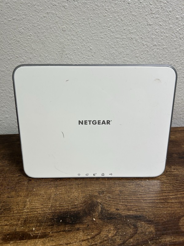 Netgear SecurityBaseStation Wireless Wi-Fi Router VMB3000 Hub UNIT ONLY